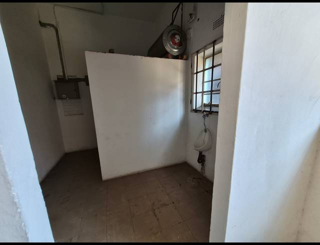 900M² WAREHOUSE FOR SALE IN BENROSE